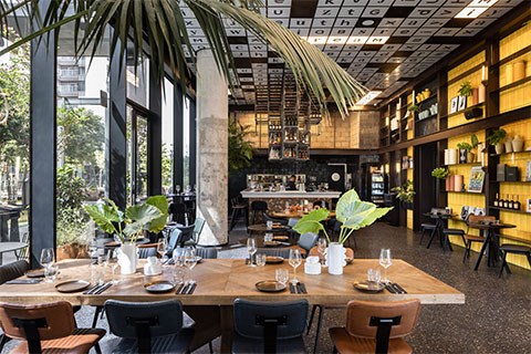 PlayGround Restaurant & Bar
